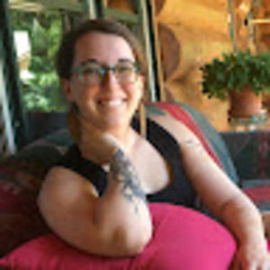 Meet your Posher, Kayla